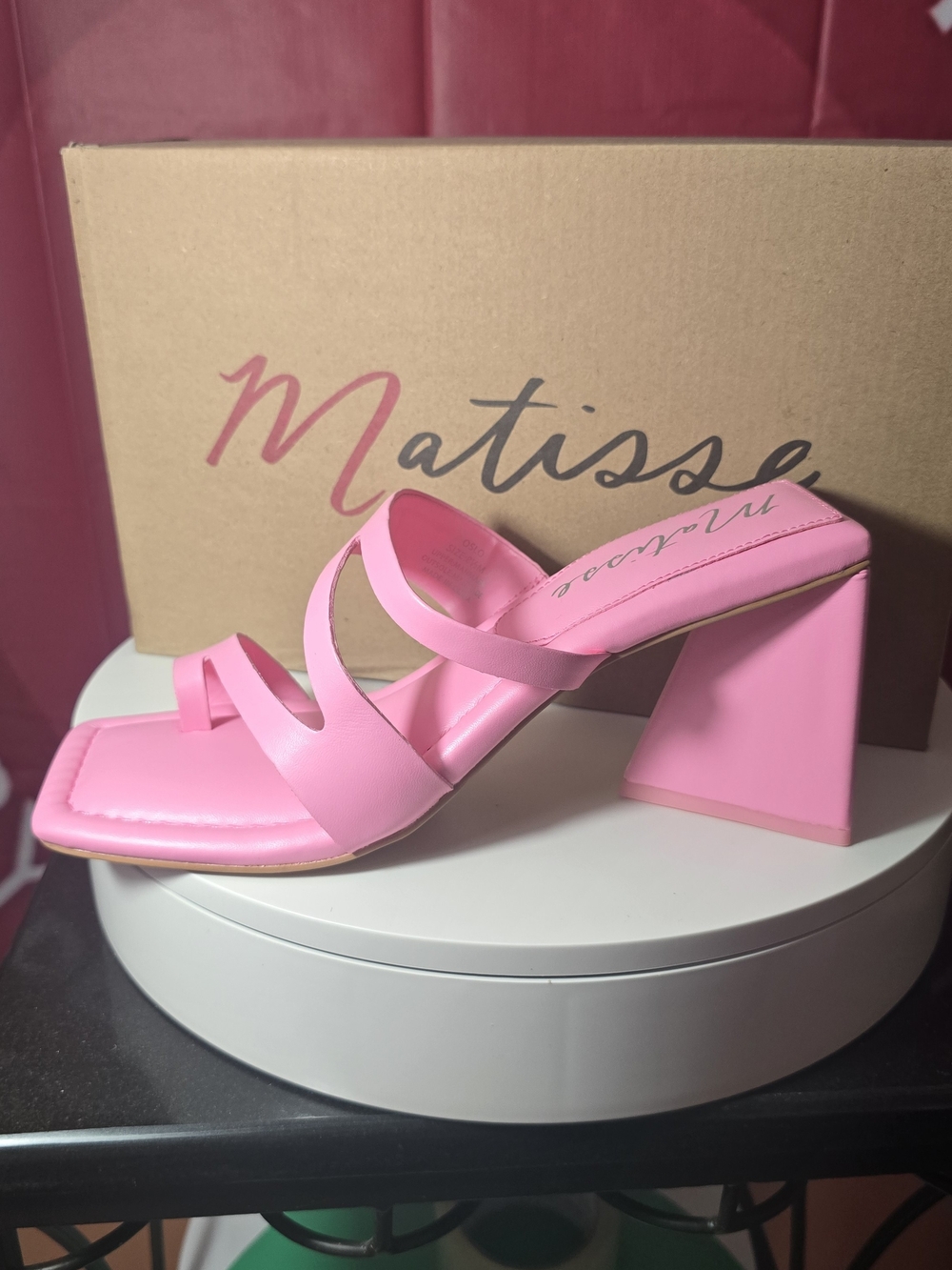 Matisse Pink Strappy Block Heel Sandals 8.5 M